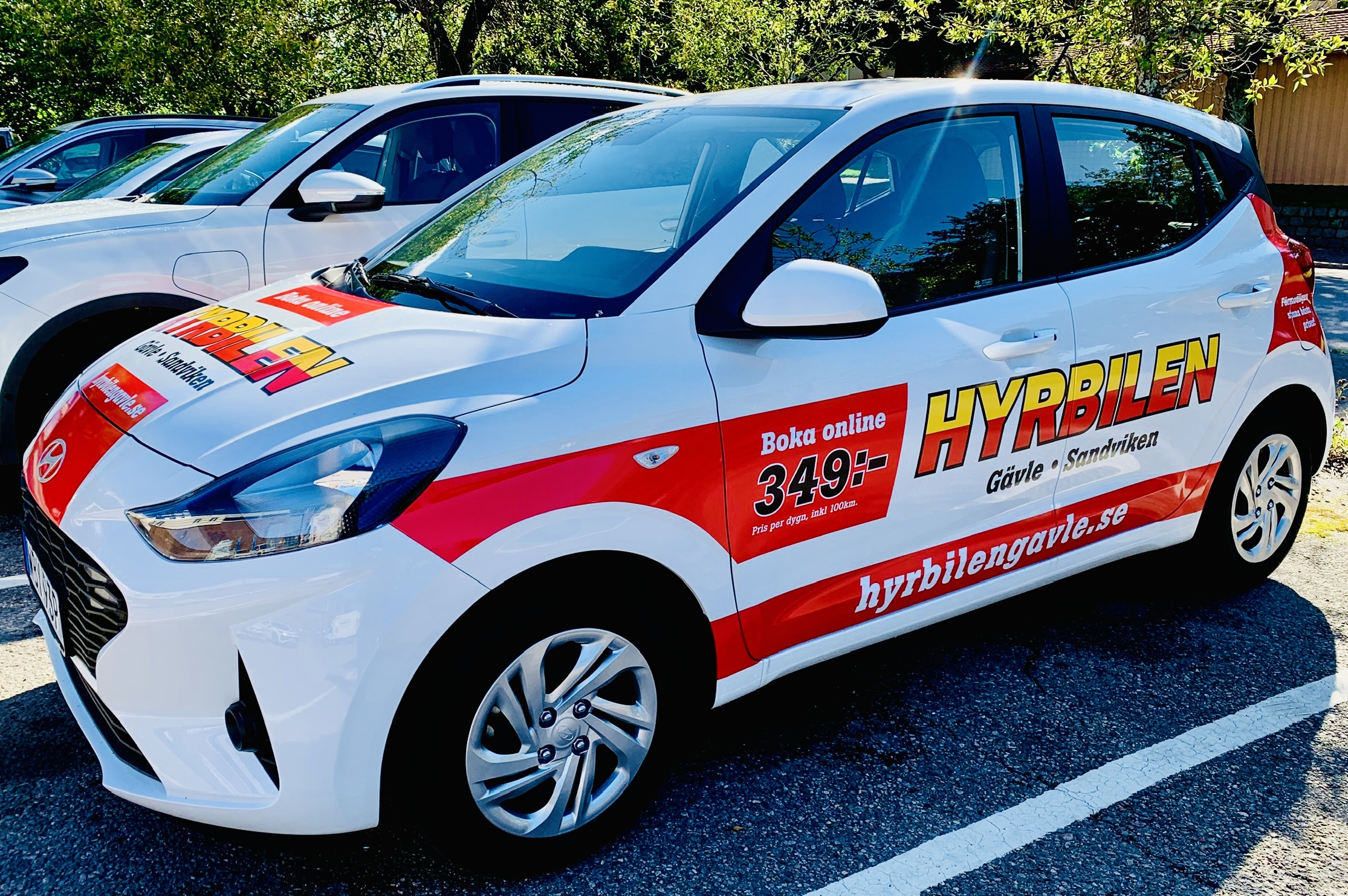 Reklambilen (Hyundai i10/Peugeot 108)